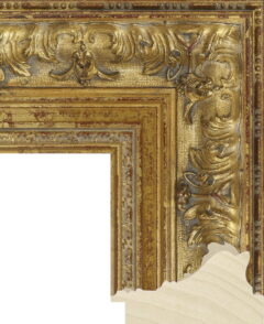 Зеркало в раме «Benne»